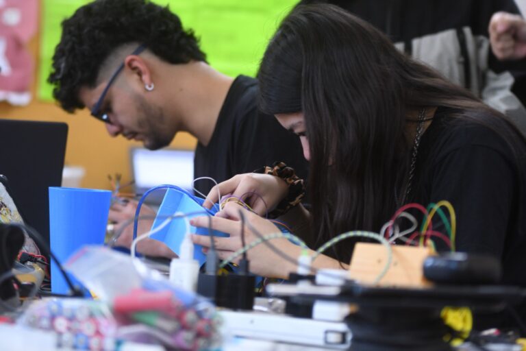 Encuentro Provincial de Robótica: más de 150 estudiantes reunidos en Lago Puelo