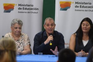 Lee más sobre el artículo Punta se reunió con gremios y equipos directivos en el marco del Día de la Educación Técnica