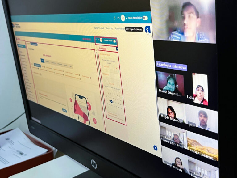 Lee más sobre el artículo Capacitación docente en marcha: Chubut inicia el taller “Primeros Pasos en Moodle”
