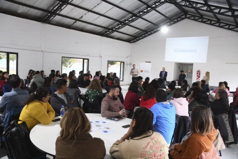 Lee más sobre el artículo Inició la Capacitación Anual en Matemática para Docentes de Nivel Secundario