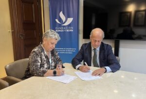 Lee más sobre el artículo El Ministerio de Educación del Chubut firmó convenios de cooperación con las Fundaciones Bunge y Born y Pérez Companc
