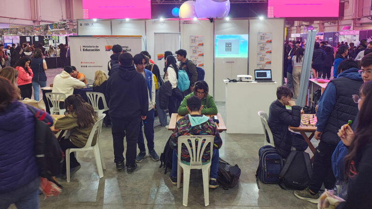 Lee más sobre el artículo Provincia participó de la EduCO 2025 en Comodoro Rivadavia