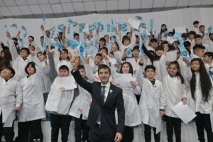 Lee más sobre el artículo Torres encabezó el acto central por el Día de la Bandera y destacó la importancia de fortalecer la democracia y la educación