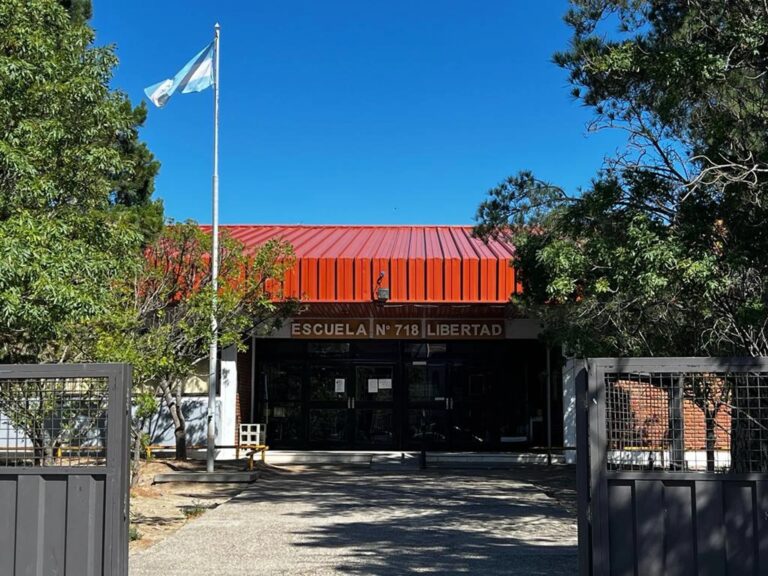Lee más sobre el artículo Escuela 718