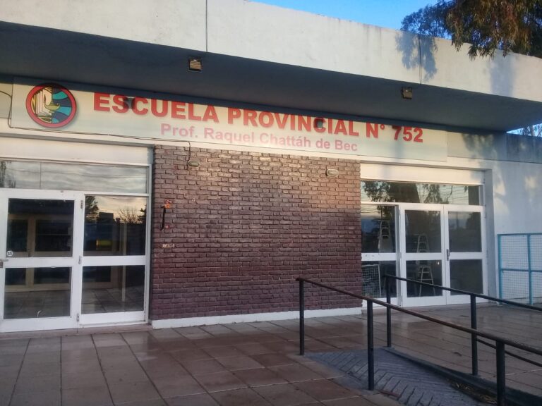 Lee más sobre el artículo Escuela 752