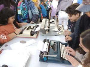 Lee más sobre el artículo Escuela 712