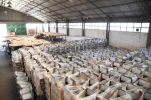 Lee más sobre el artículo Torres confirmó inversión de más de 700 millones de pesos para renovar mobiliario de las escuelas de Chubut