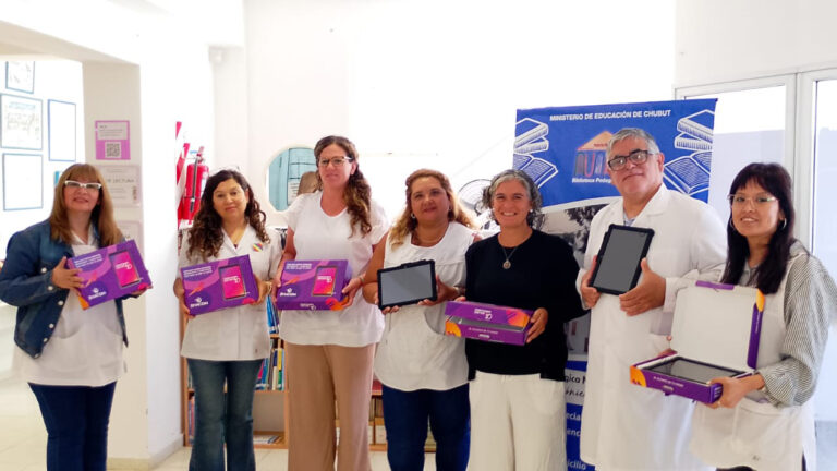 Lee más sobre el artículo Chubut completó la entrega de tablets a las 72 Escuelas Alfa en Red
