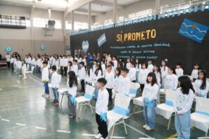 Lee más sobre el artículo Las escuelas de Chubut comenzaron los actos de Promesa de Lealtad a las Banderas Nacional y Provincial